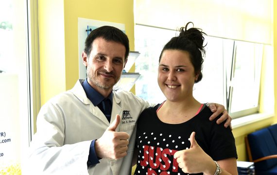 dottor Brotto-paziente-visita specialistica-fisiatra- ortopedia Verona Isokinetic